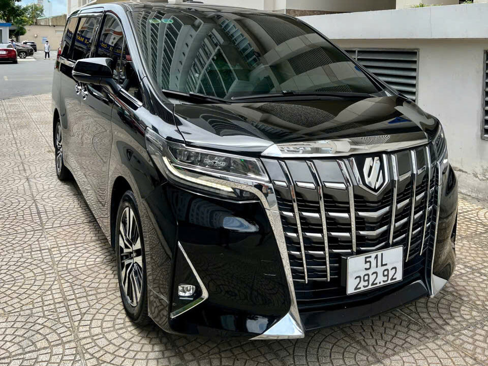 car rental in vietnam saigon